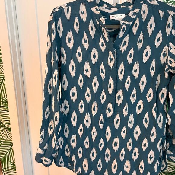 Equipment Femme Teal Diamond Print 100% Silk Blouse XS - Picture 2 of 9